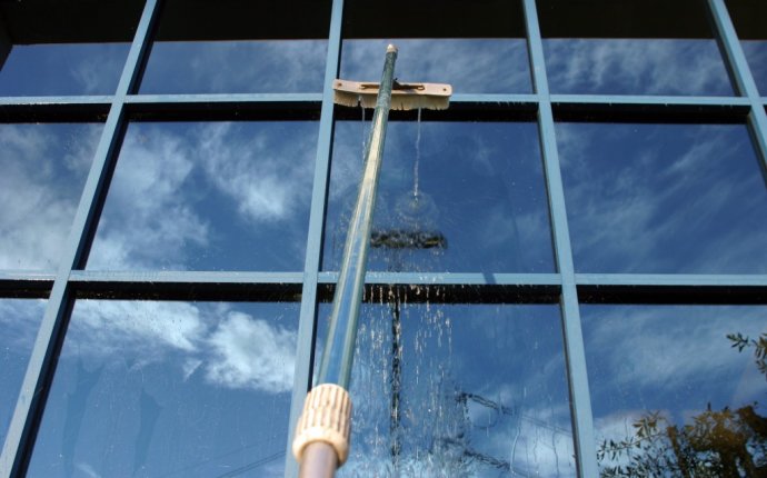 Deionized Water Windows Cleaning